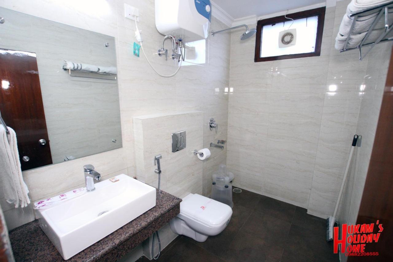 Hotel Hukam'S Holiday Home Kasol Exterior foto